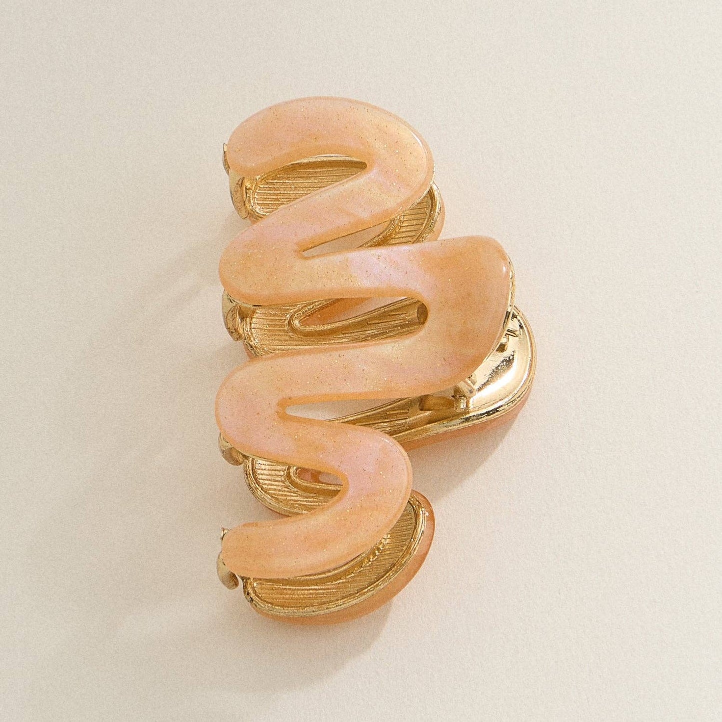 Matte Wavy Claw Clip with Gold Detailing – Small Hair Clip for Half-Up Styles