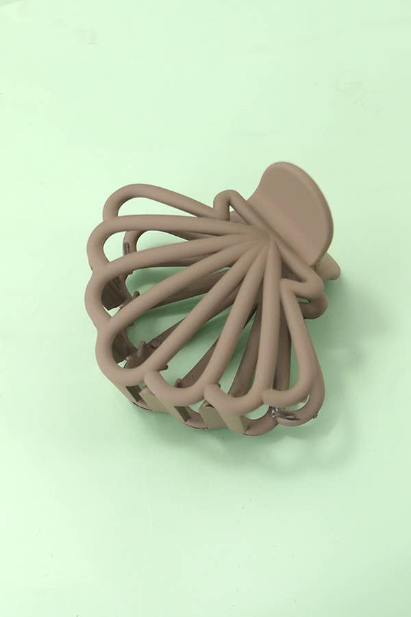 Ocean Beach Seashell Matte Hair Claw Clips
