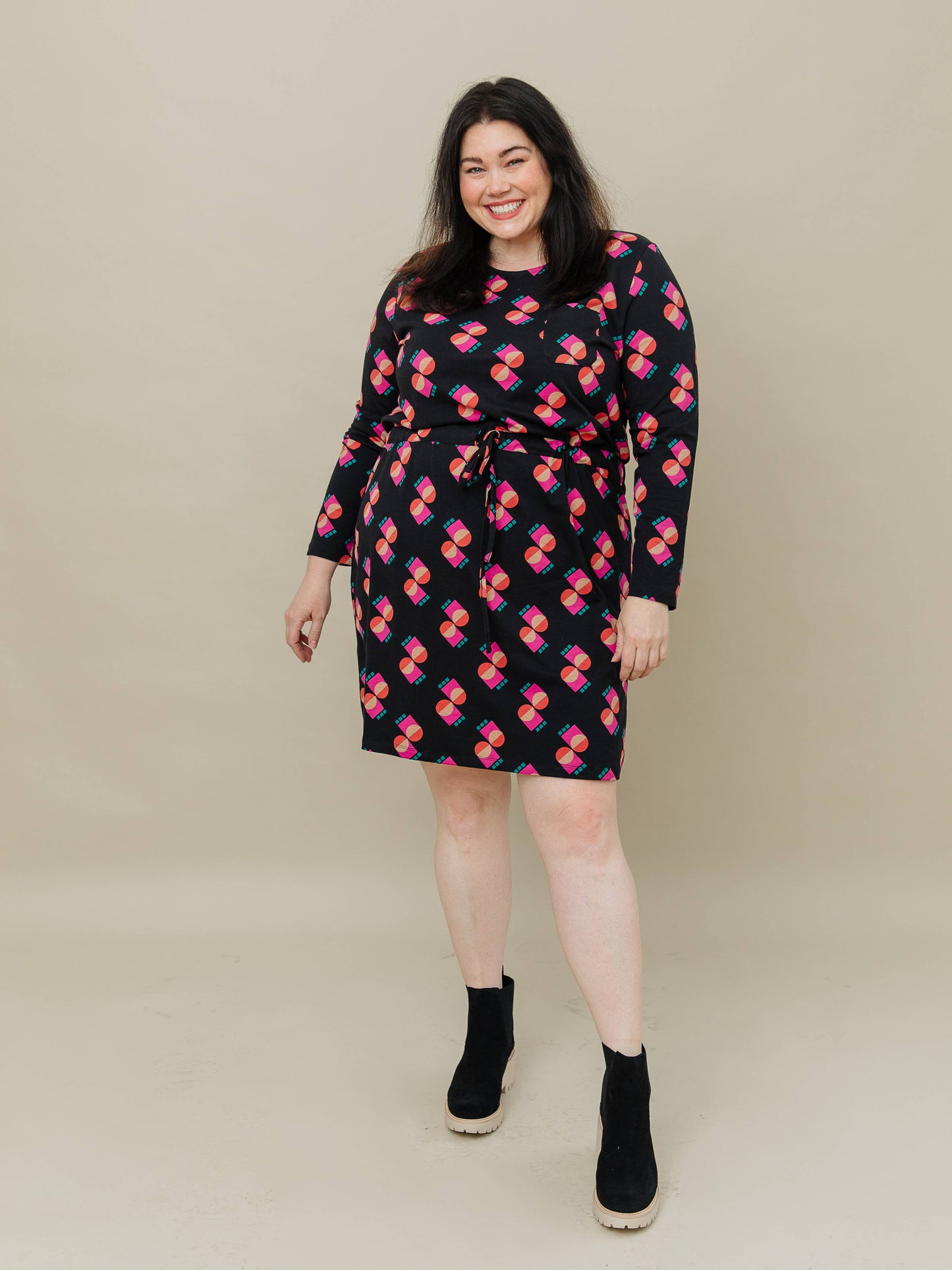 Abby Long Sleeve Plus Size Dress Memphis Shapes Black