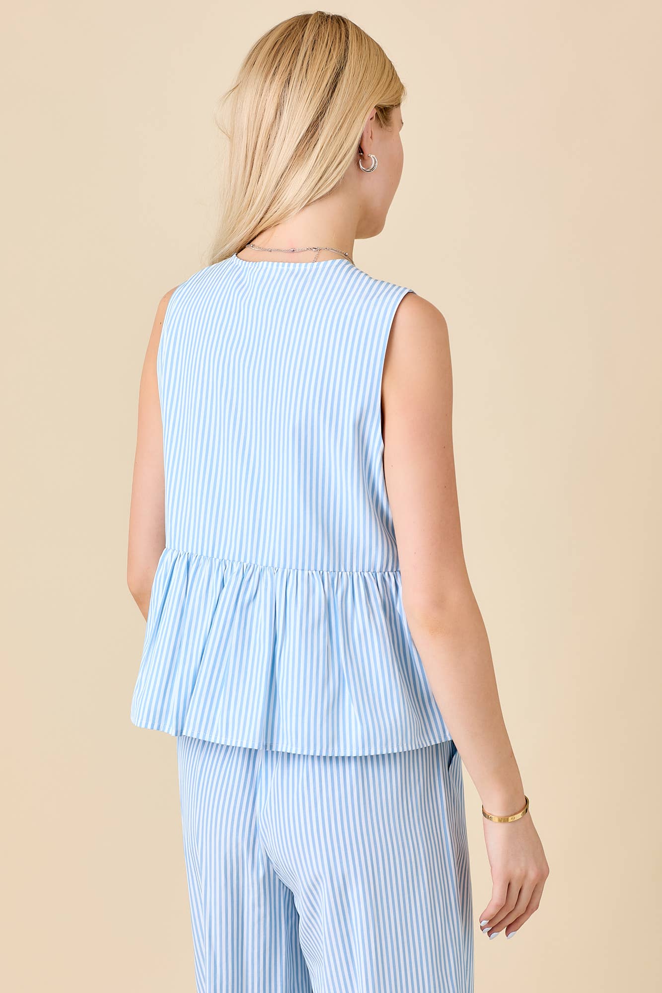 Round Neck Sleeveless Blouse With Ribbon Tie