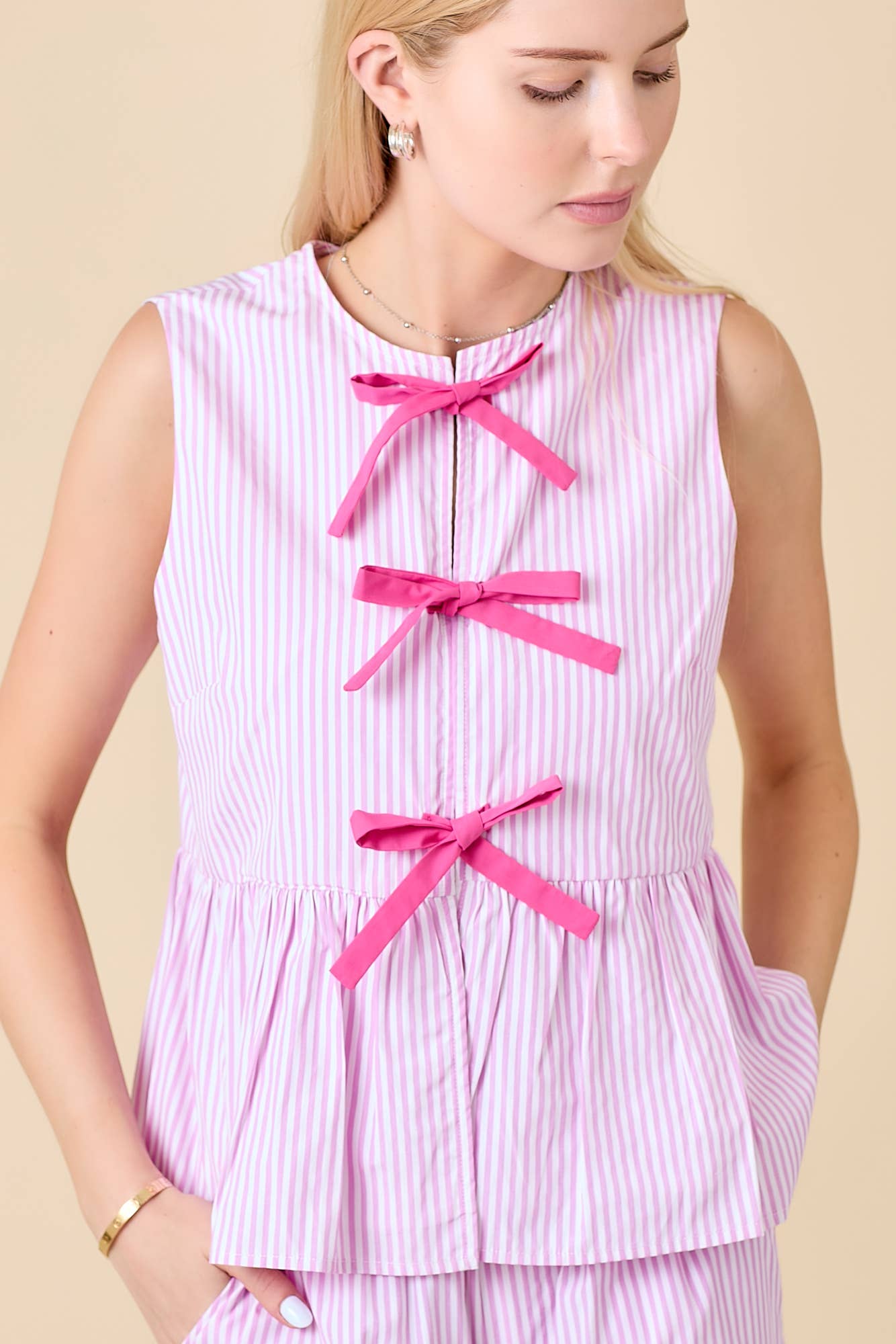 Round Neck Sleeveless Blouse With Ribbon Tie