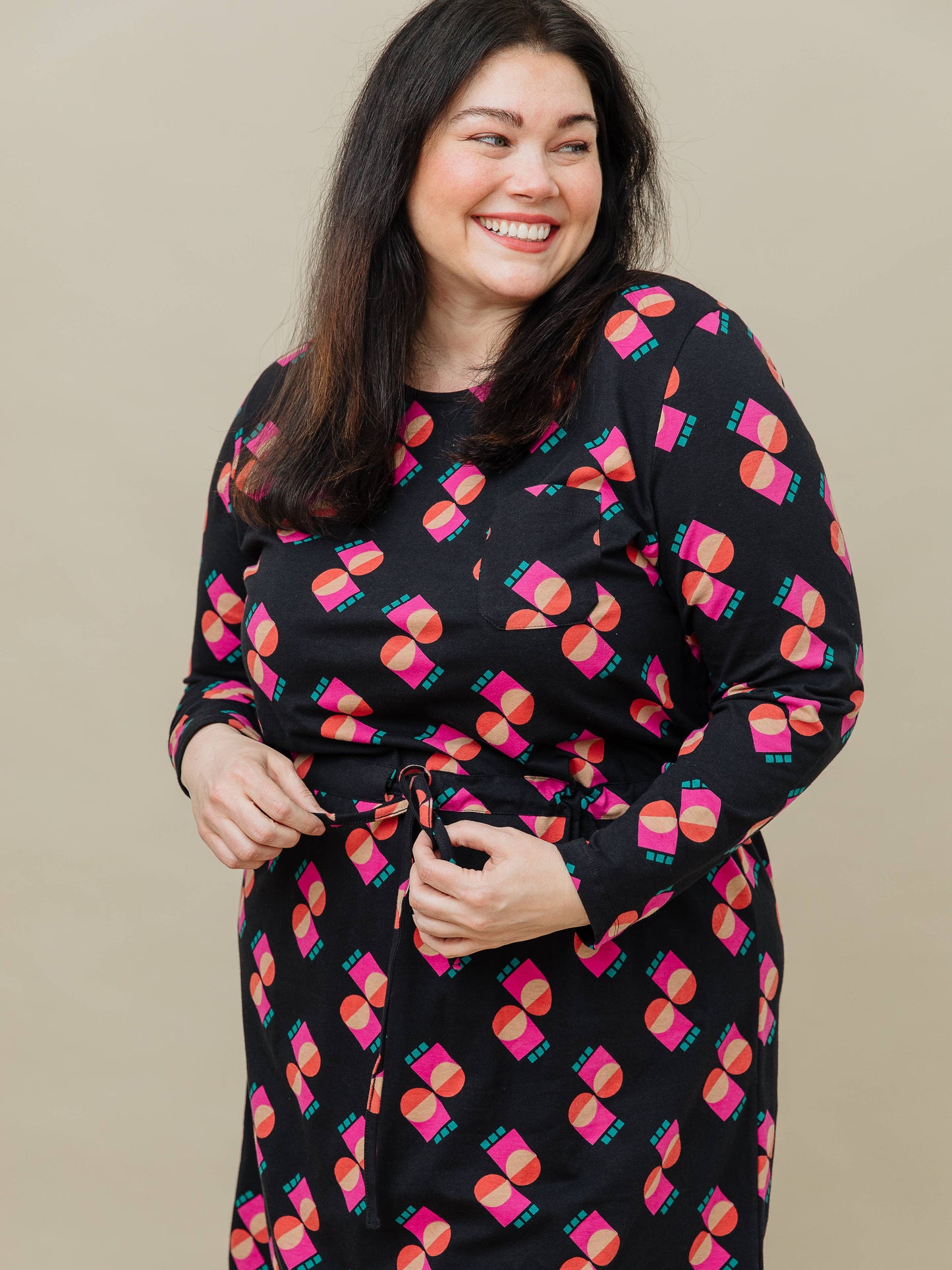 Abby Long Sleeve Plus Size Dress Memphis Shapes Black