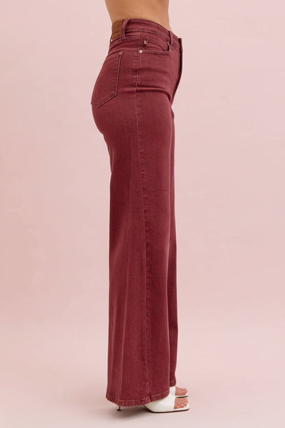 Judy Blue High-Waisted Retro Wide Leg Jeans With Twisted Seams