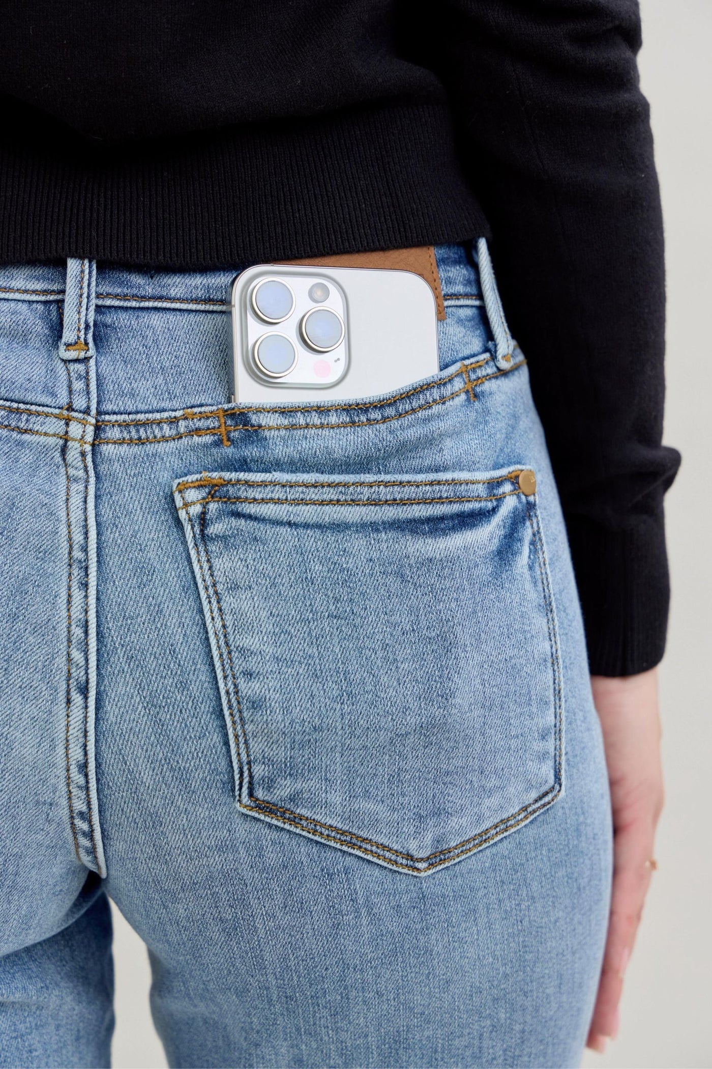 Judy Blue Cell Phone Pocket Dad Jeans