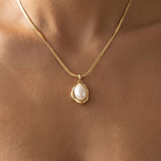 Freshwater Pearl Herringbone Chain Necklace