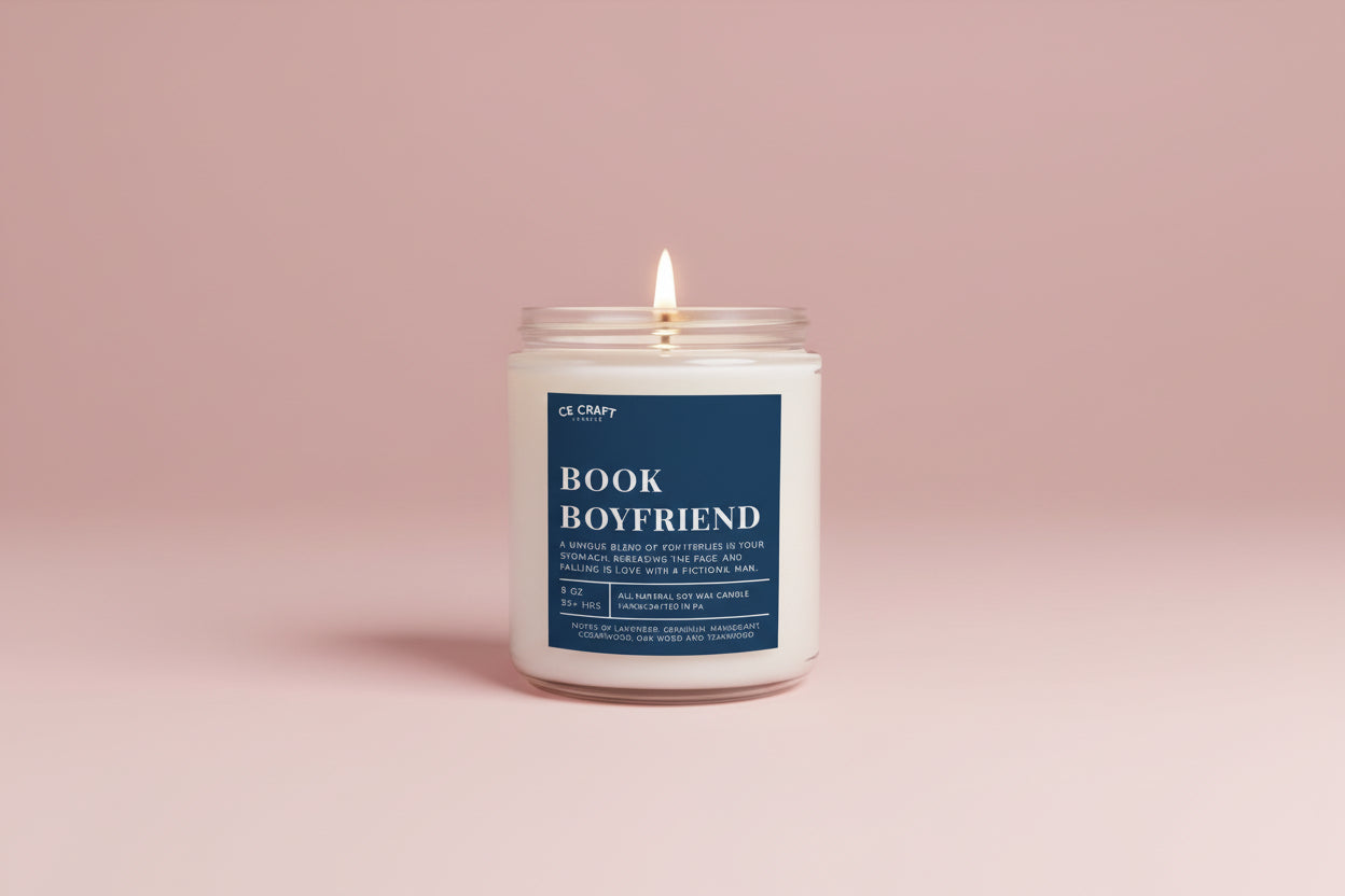 Book Boyfriend Soy Candle – Mahogany, Teakwood & Lavender