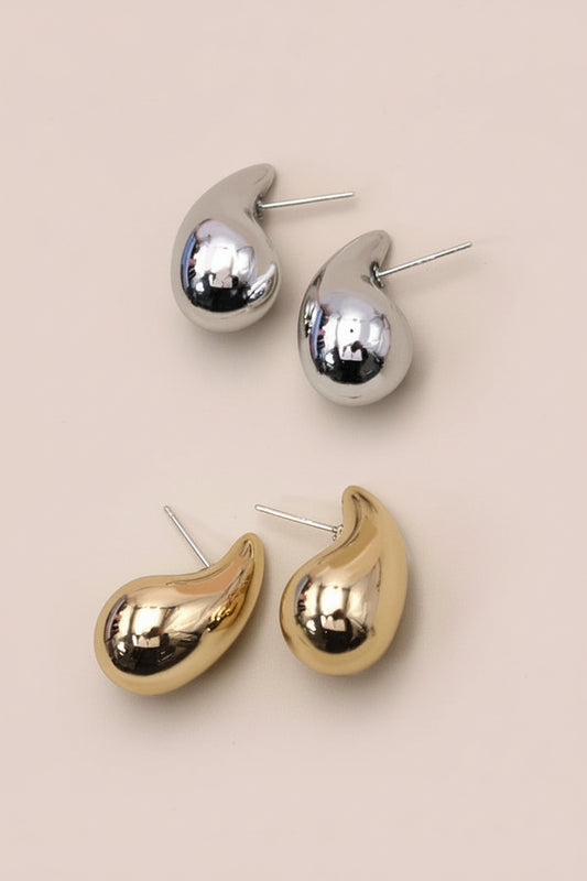 Graceful Lightweight Teardrop Earrings