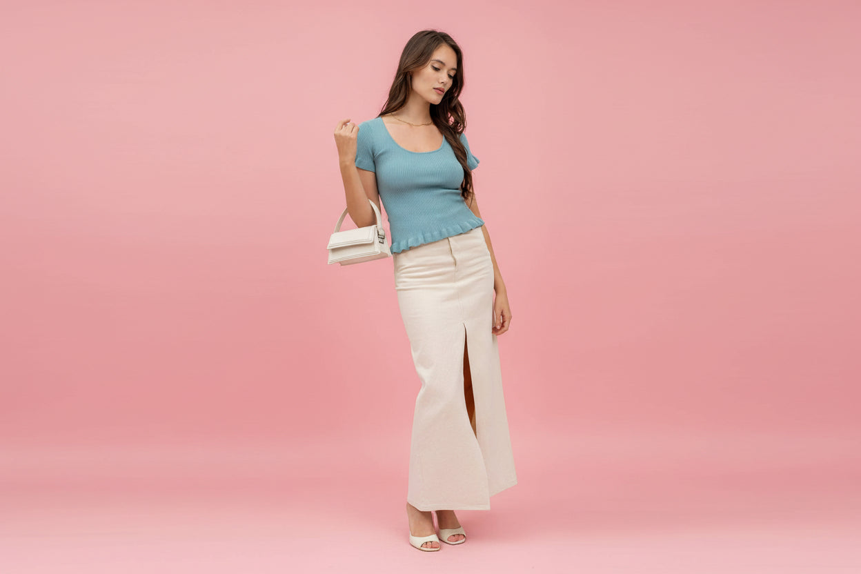 Scoop Neck Ribbed Knit Short Sleeve Top with Lettuce Hem