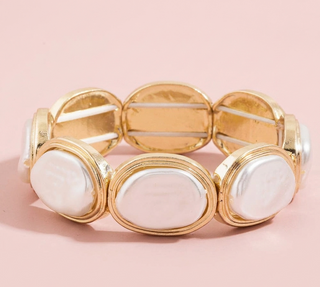 Oval Pearl Resin Station Stretch Bracelet