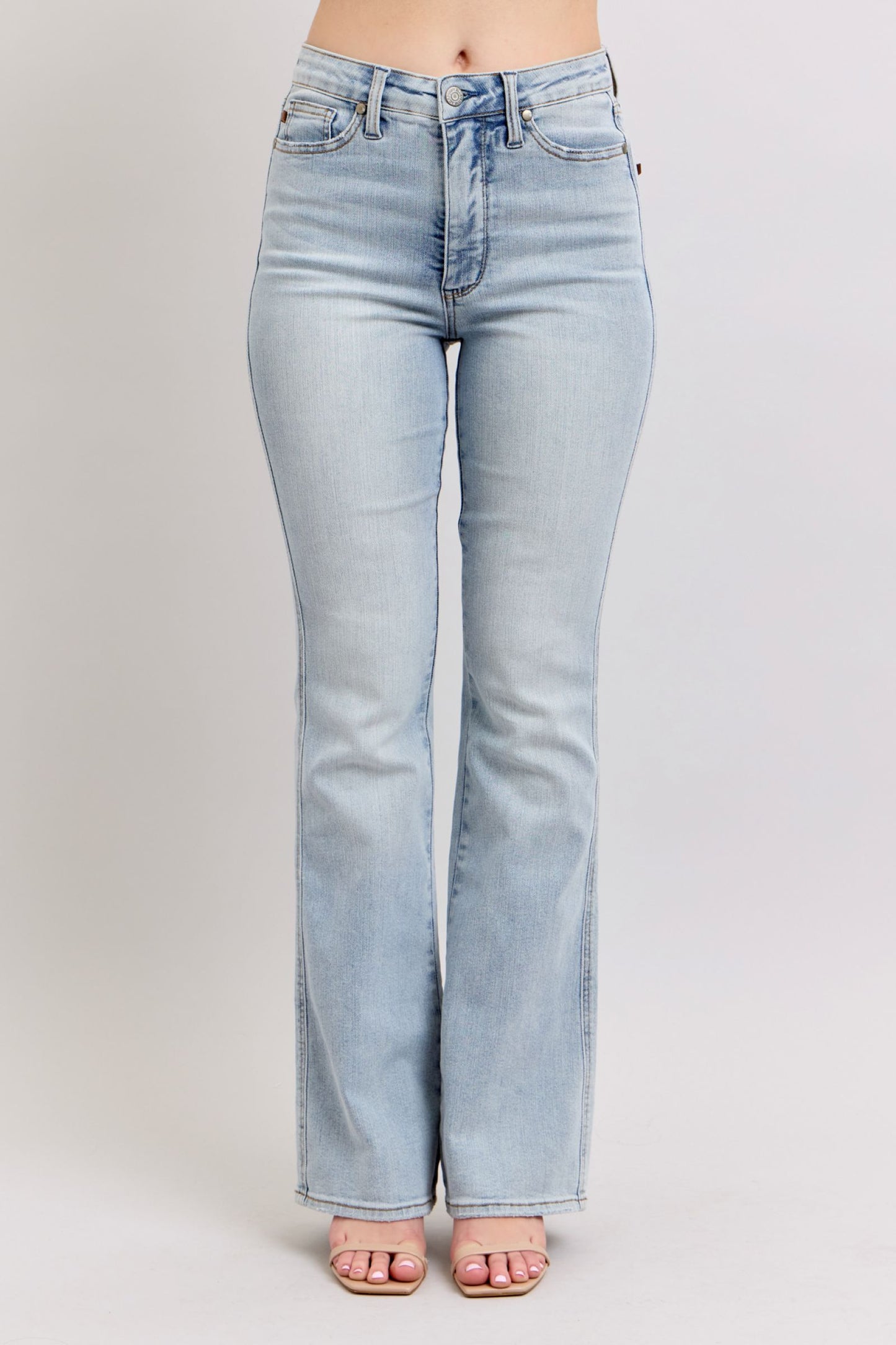 Judy Blue Light Wash Tummy Control Jean
