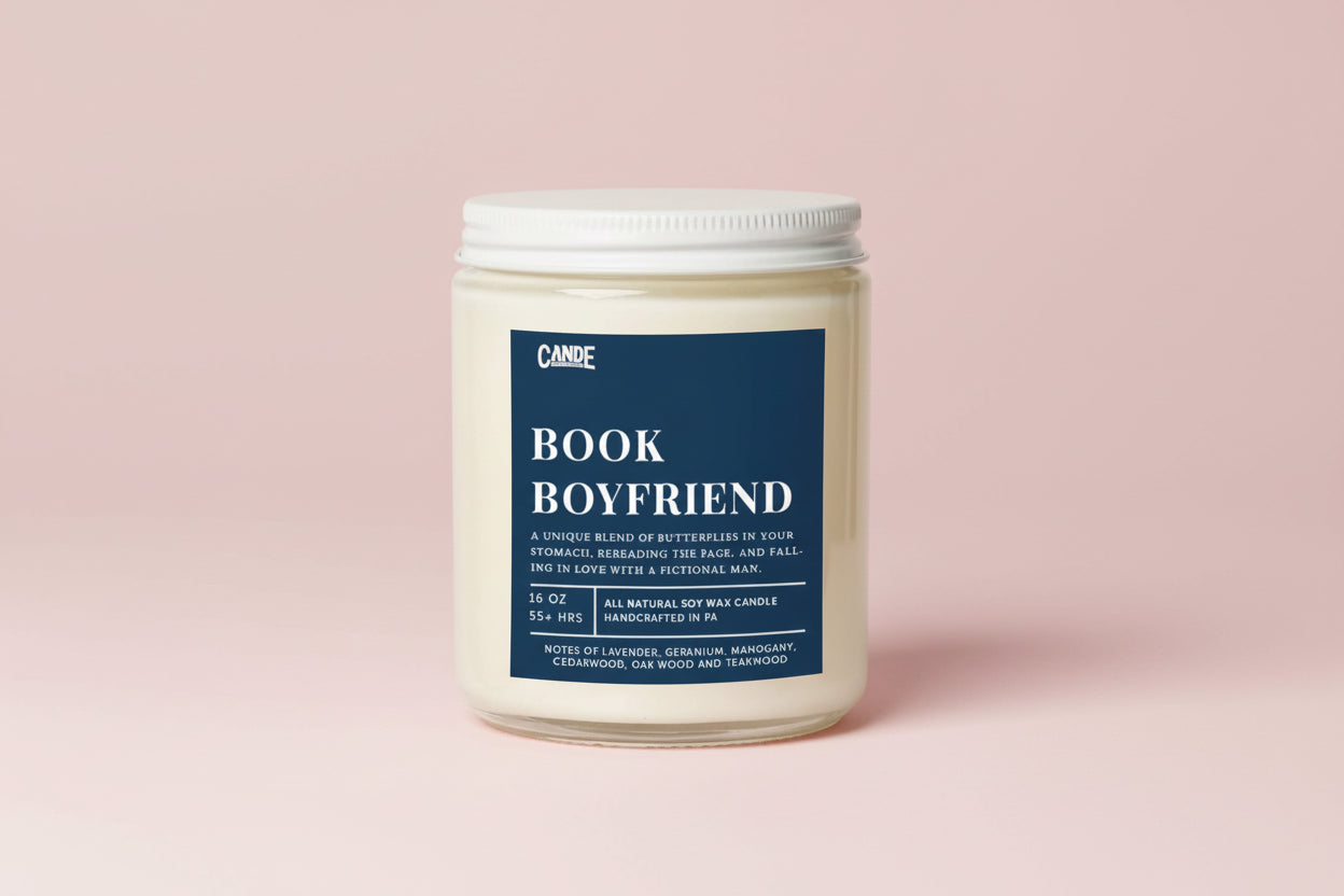 Book Boyfriend Soy Candle – Mahogany, Teakwood & Lavender