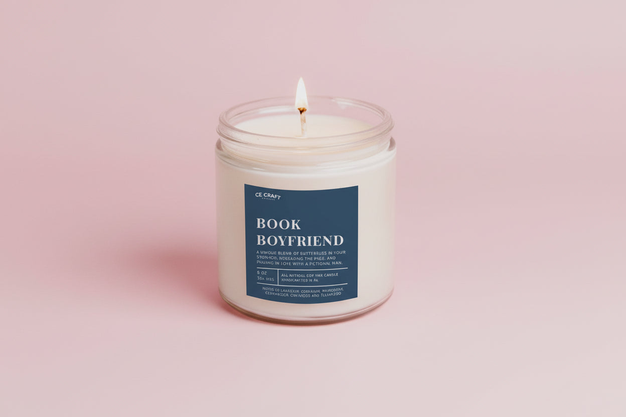 Book Boyfriend Soy Candle – Mahogany, Teakwood & Lavender