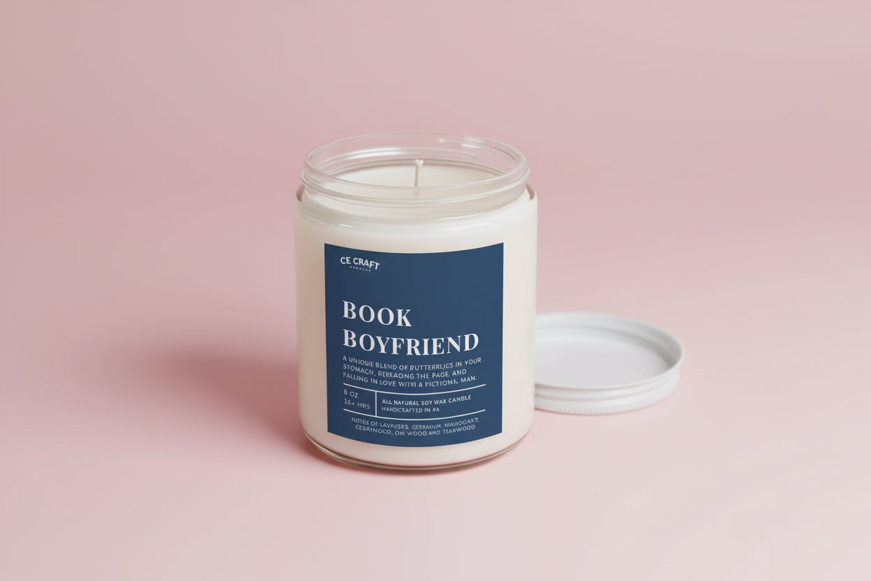 Book Boyfriend Soy Candle – Mahogany, Teakwood & Lavender