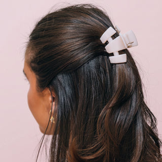 Classic | Almond Beige | Petite | Claw Clip