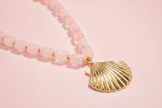 Gold Seashell Pendant Beaded Necklace